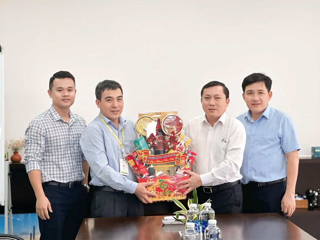Thăm, chúc Tết doanh nghiệp trong KKT Nam Phú Yên và các KCN ra quân sản xuất đầu năm 2025